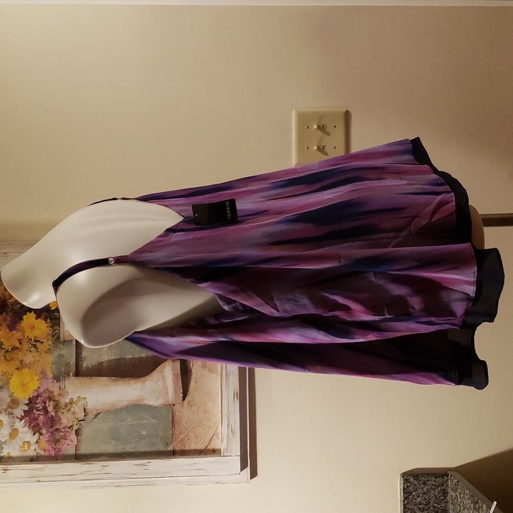 Torrid Tank - Picture 5 of 11